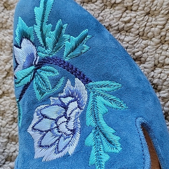 Geewawa Leather Slip-on Shoes (A&C) - Picture 3 of 7